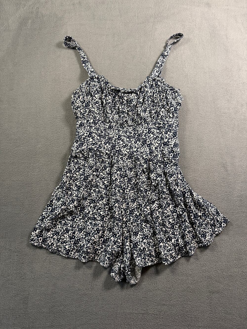 Altar'd State Romper Womens Large Black White Floral Ditsy Smocked Tie Straps